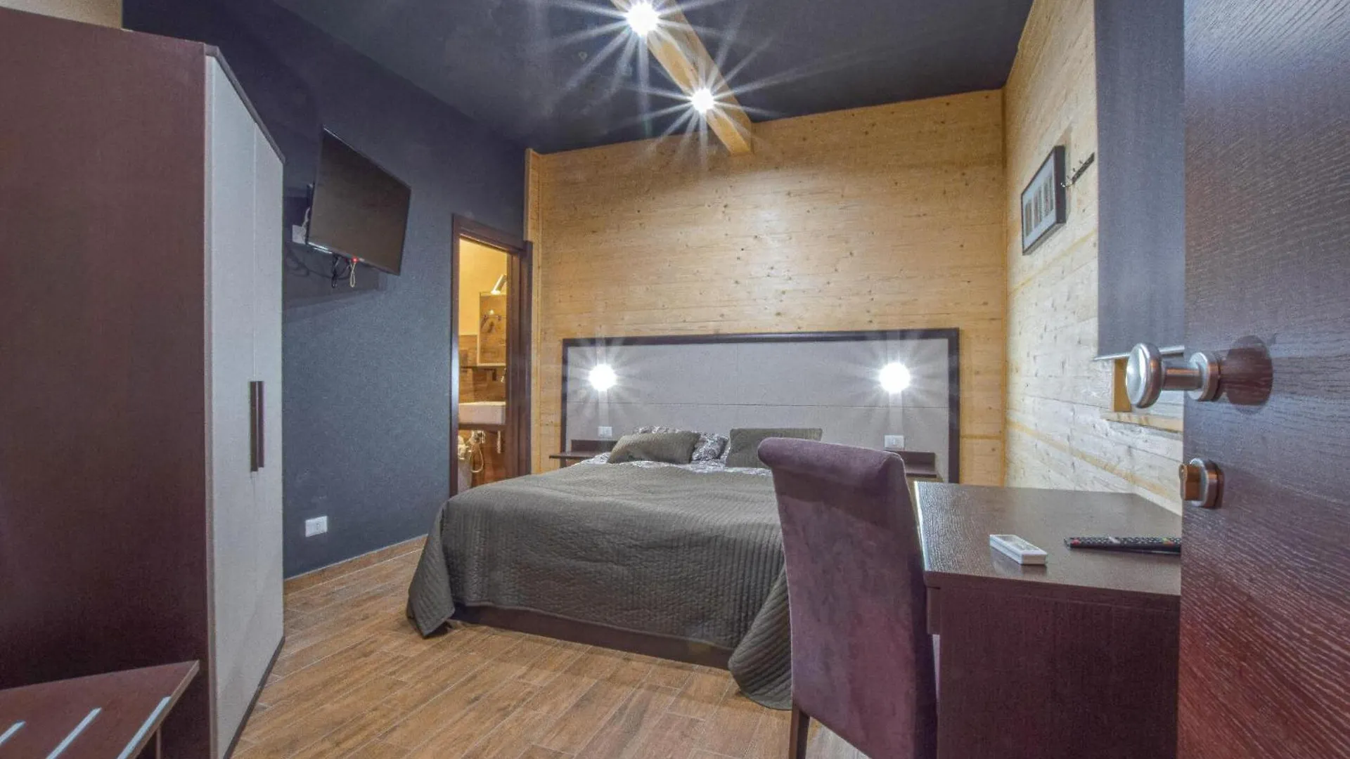 Nice Home In Piedimonte Etneo With Sauna